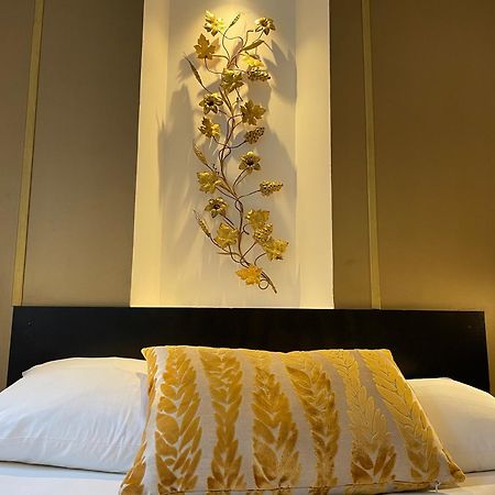 Studio Et Appartements Sainte Catherine Ονφλέρ Εξωτερικό φωτογραφία