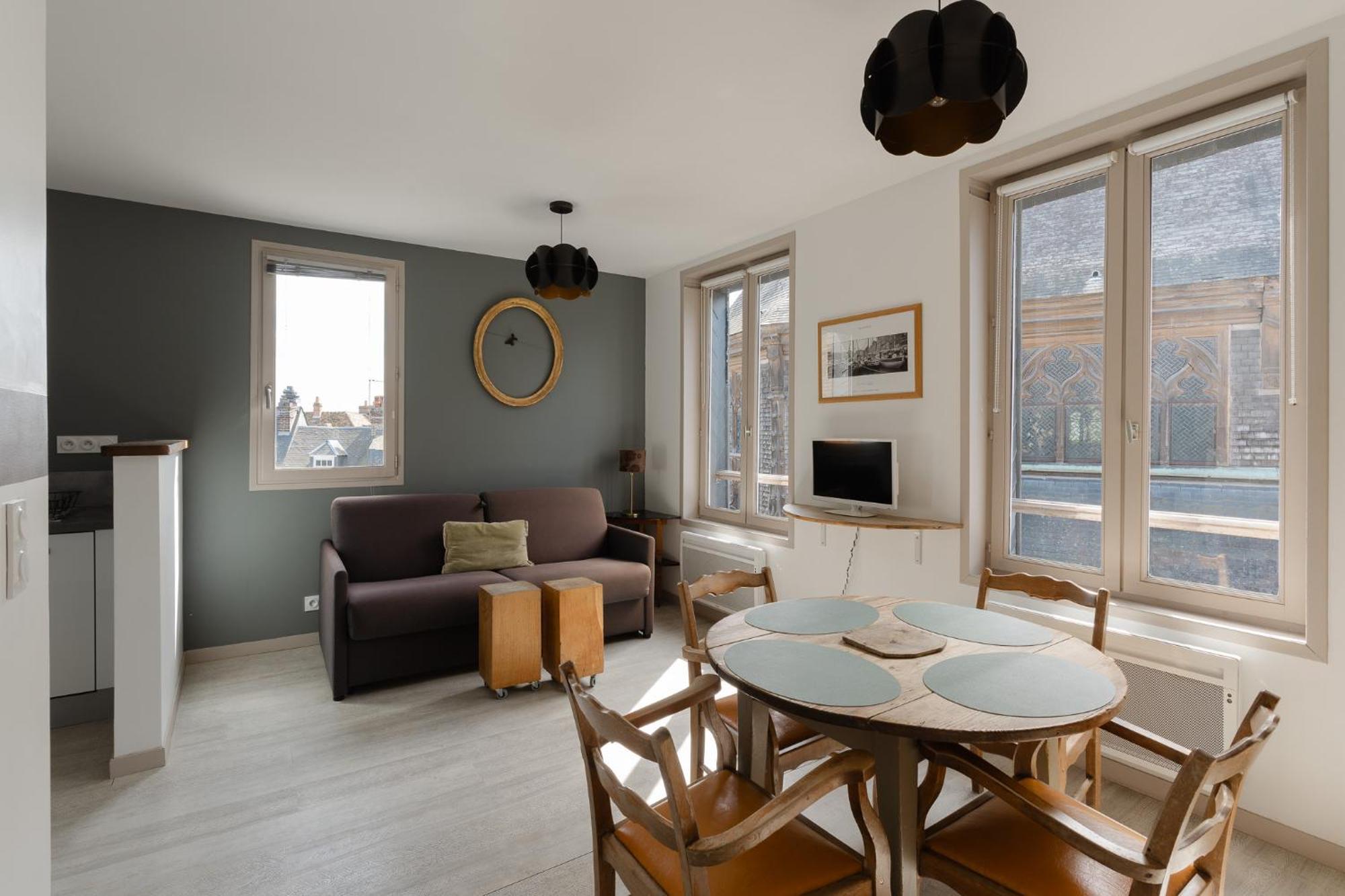 Studio Et Appartements Sainte Catherine Ονφλέρ Εξωτερικό φωτογραφία