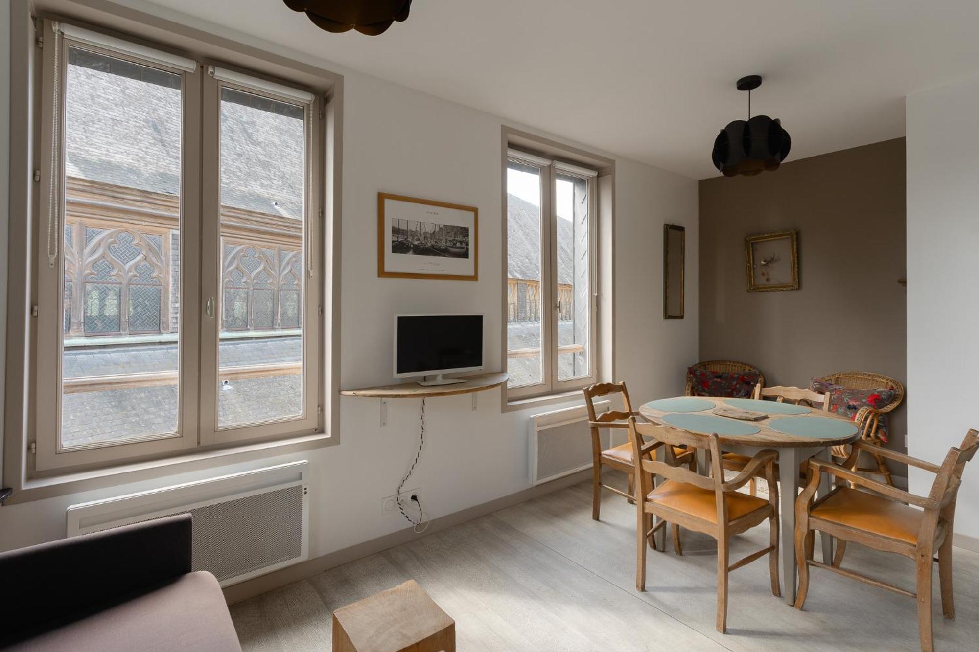 Studio Et Appartements Sainte Catherine Ονφλέρ Εξωτερικό φωτογραφία