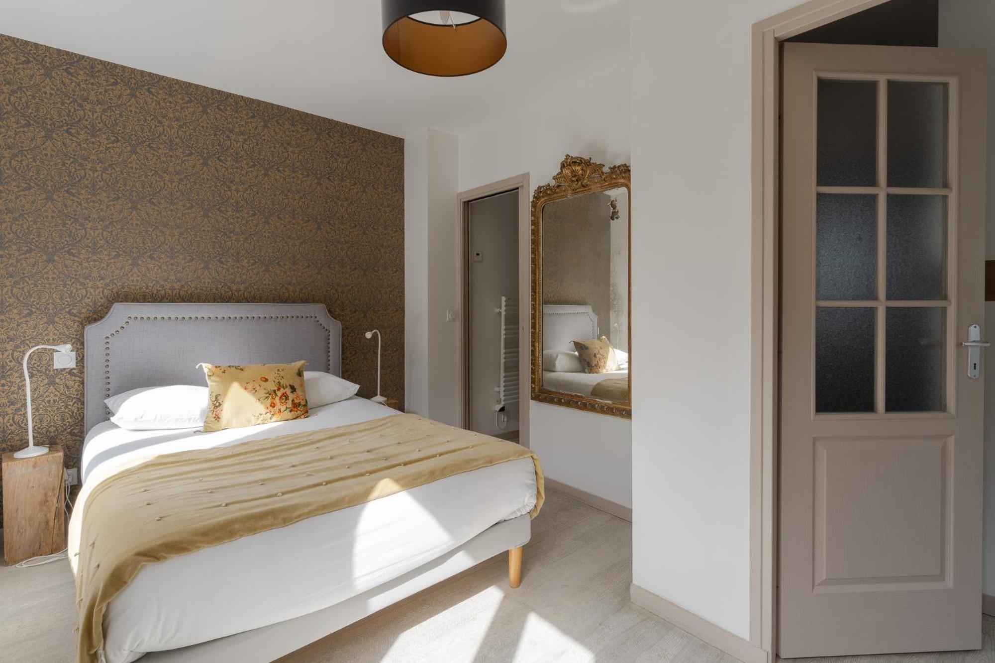 Studio Et Appartements Sainte Catherine Ονφλέρ Εξωτερικό φωτογραφία