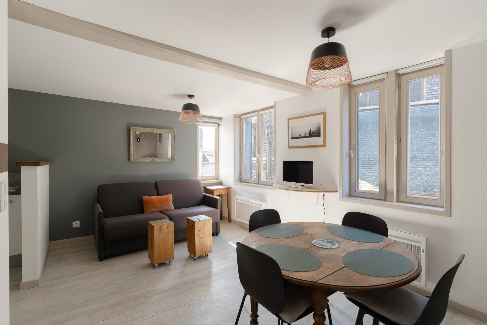 Studio Et Appartements Sainte Catherine Ονφλέρ Εξωτερικό φωτογραφία