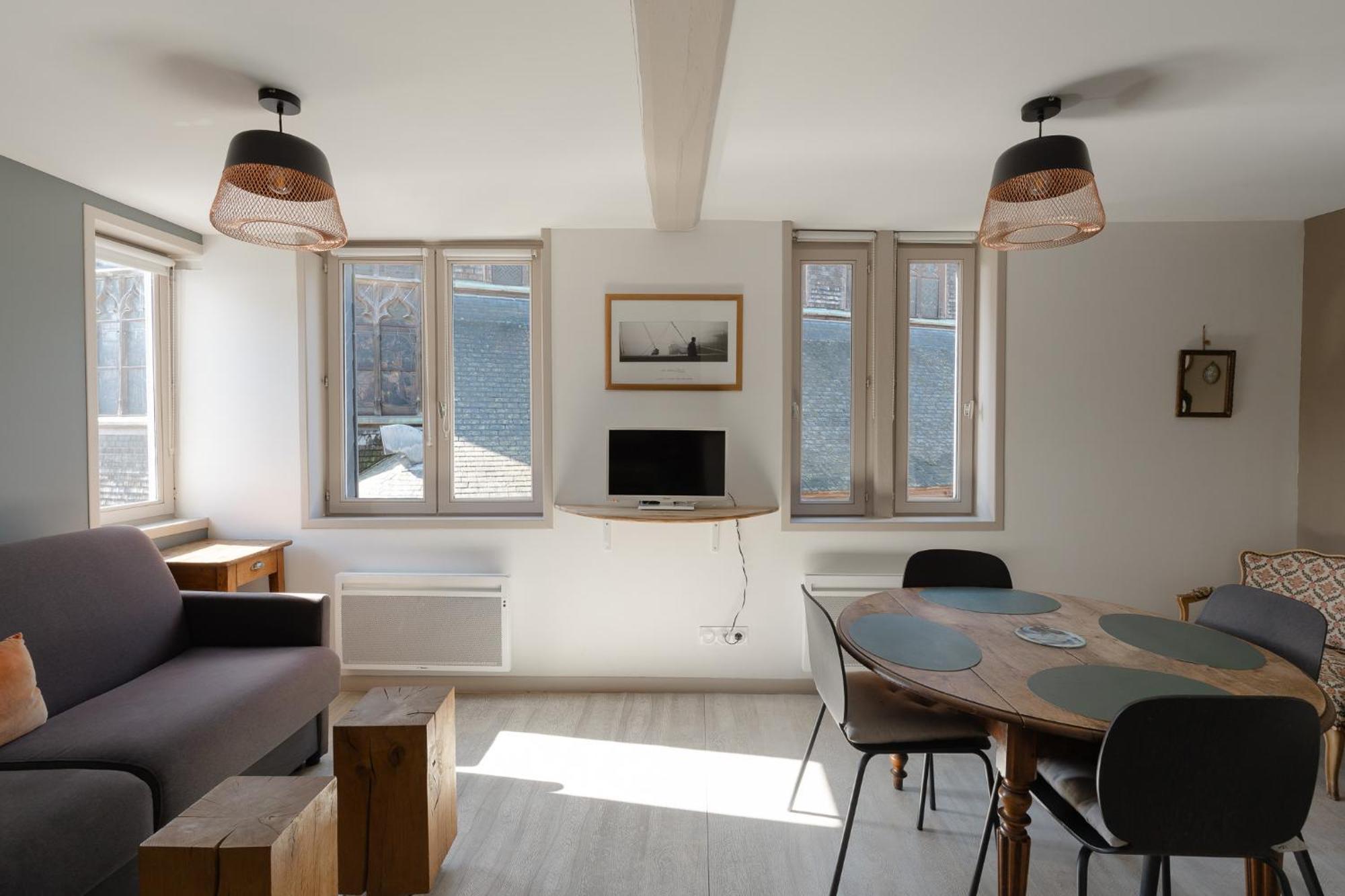 Studio Et Appartements Sainte Catherine Ονφλέρ Εξωτερικό φωτογραφία