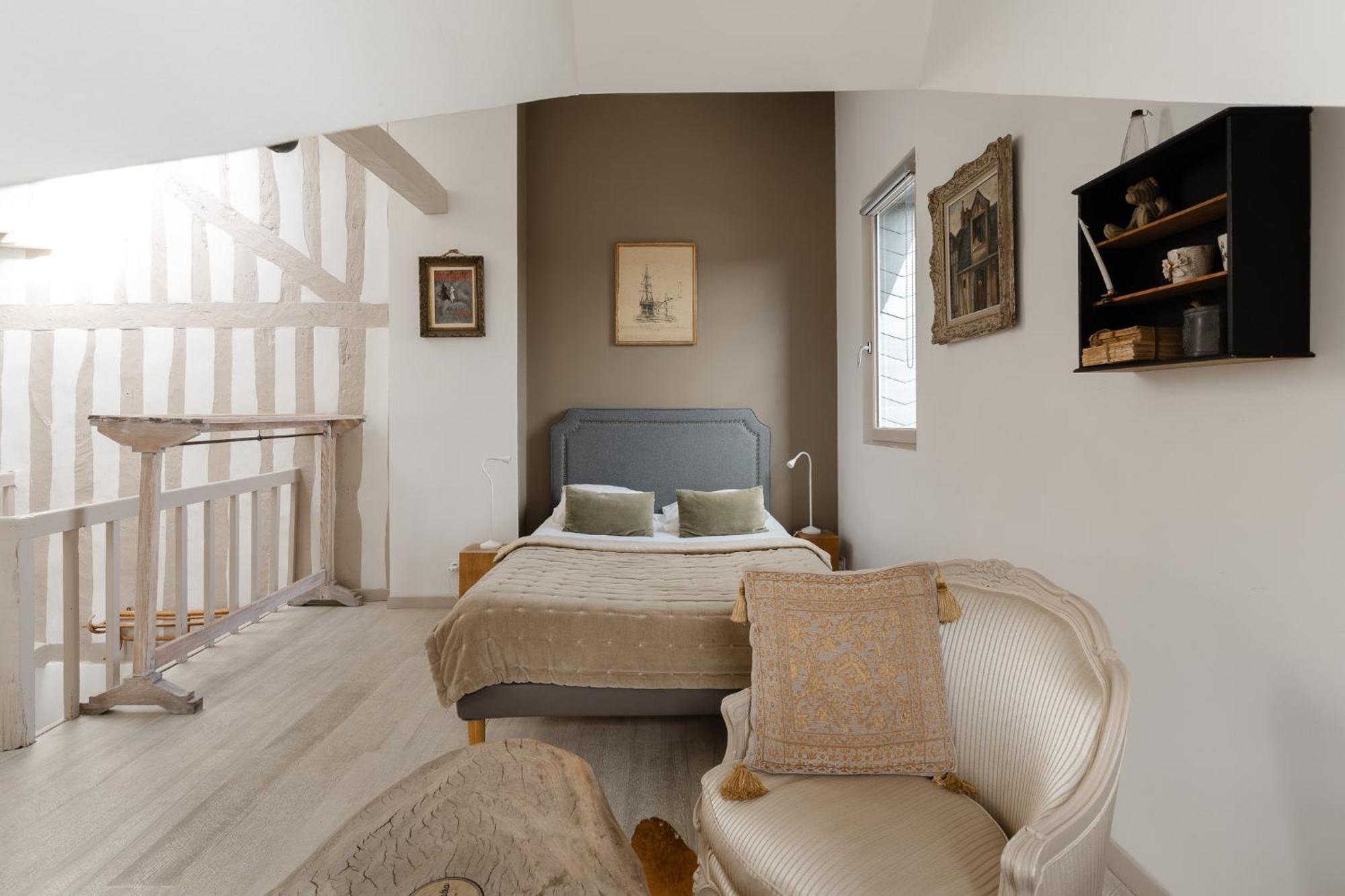 Studio Et Appartements Sainte Catherine Ονφλέρ Εξωτερικό φωτογραφία