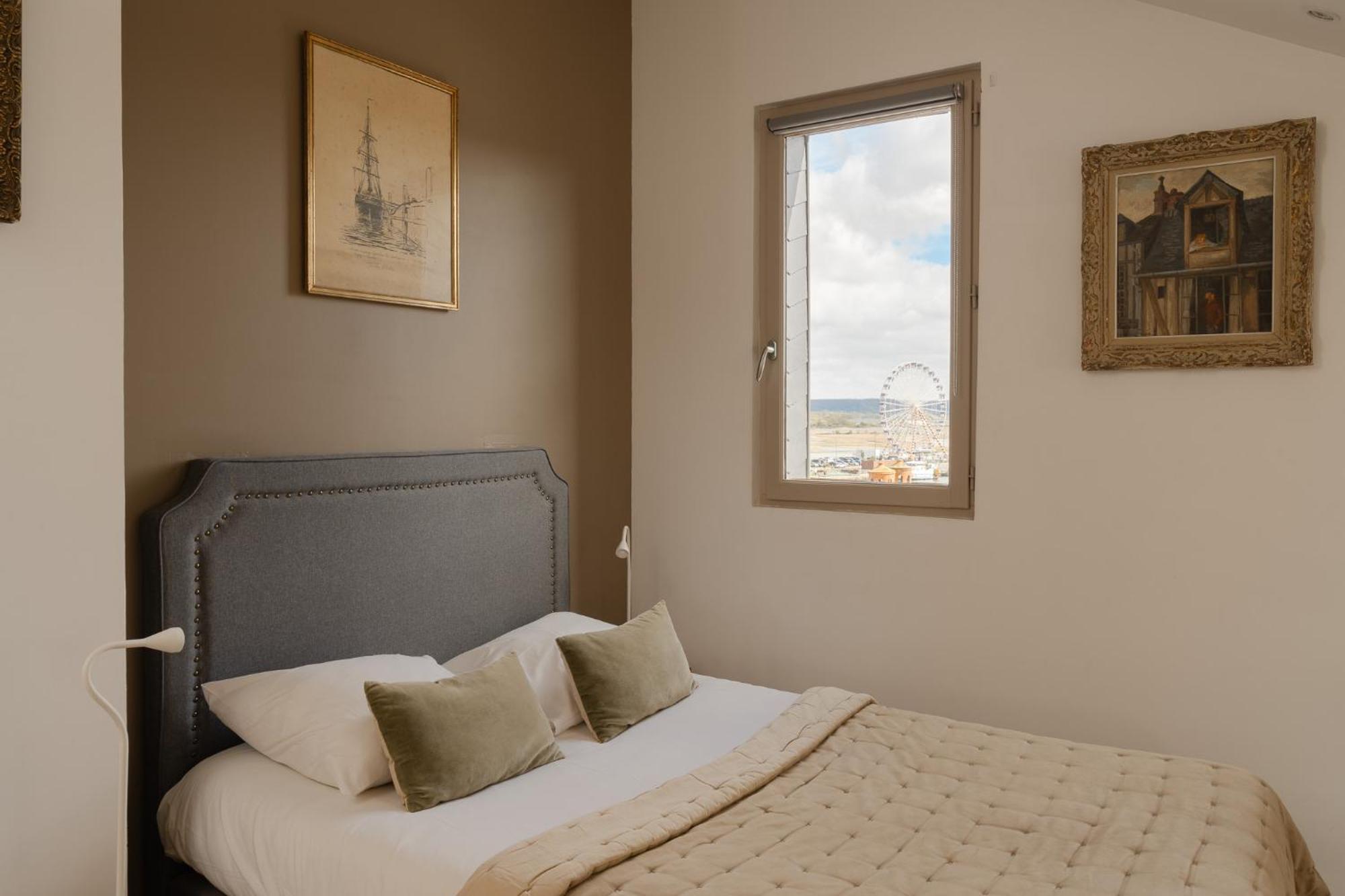 Studio Et Appartements Sainte Catherine Ονφλέρ Εξωτερικό φωτογραφία